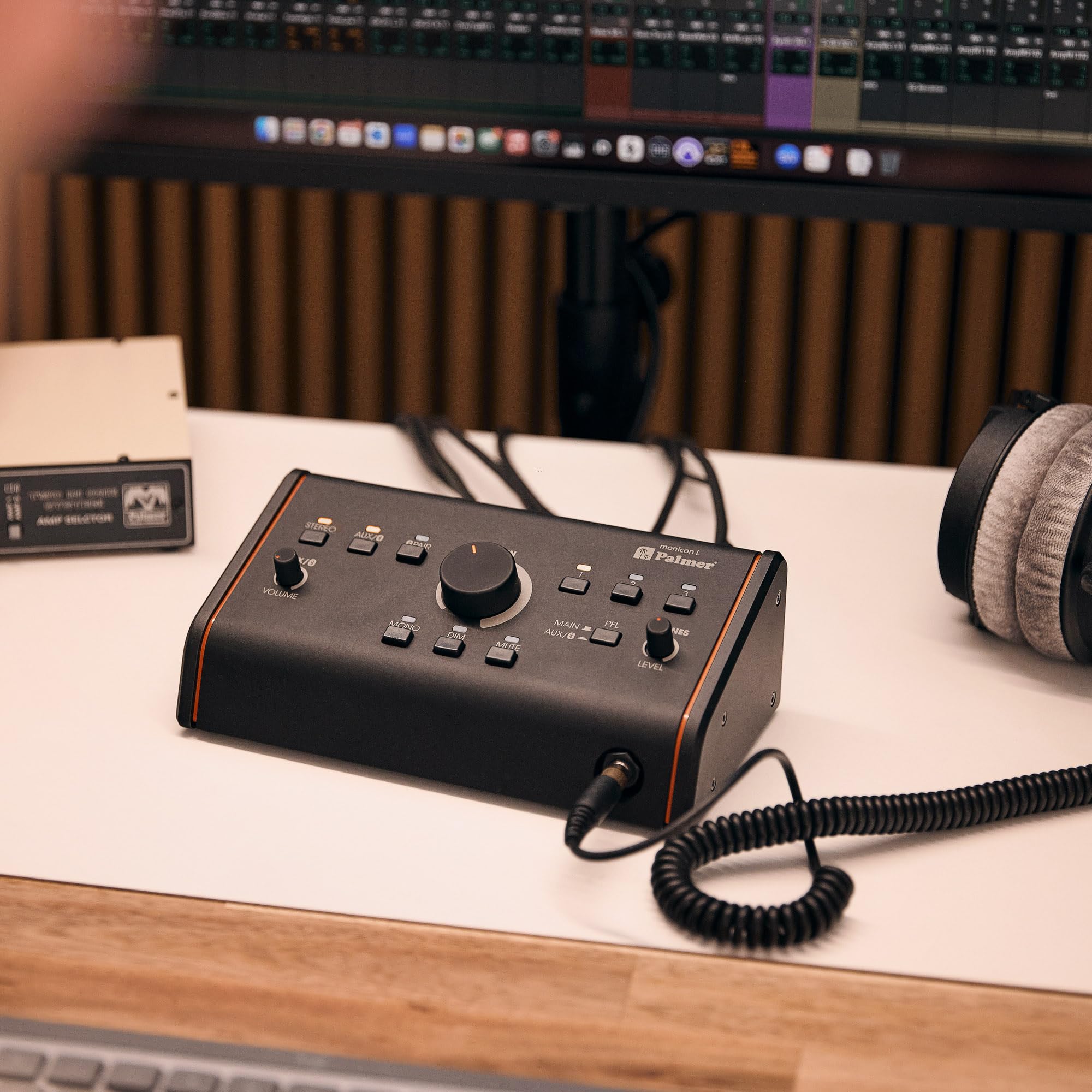 palmer-monicon-l-aktiver-passiver-studiomonitor-controller-schwarz image 6
